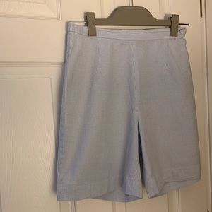 LL BEAN light airy seersucker shorts